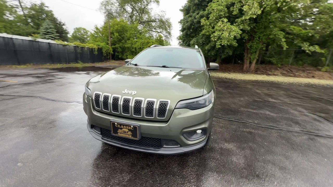 2019 Jeep Cherokee Latitude photo 2
