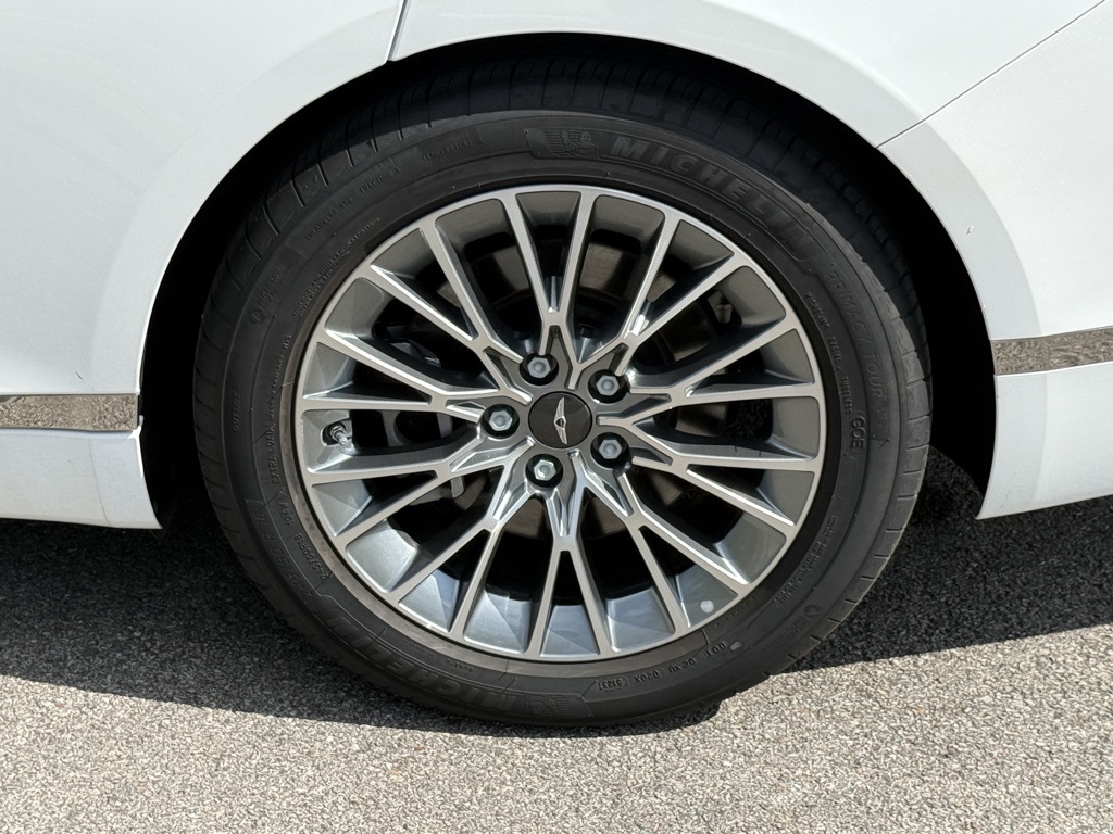 2024 Genesis G80 2.5T photo 11