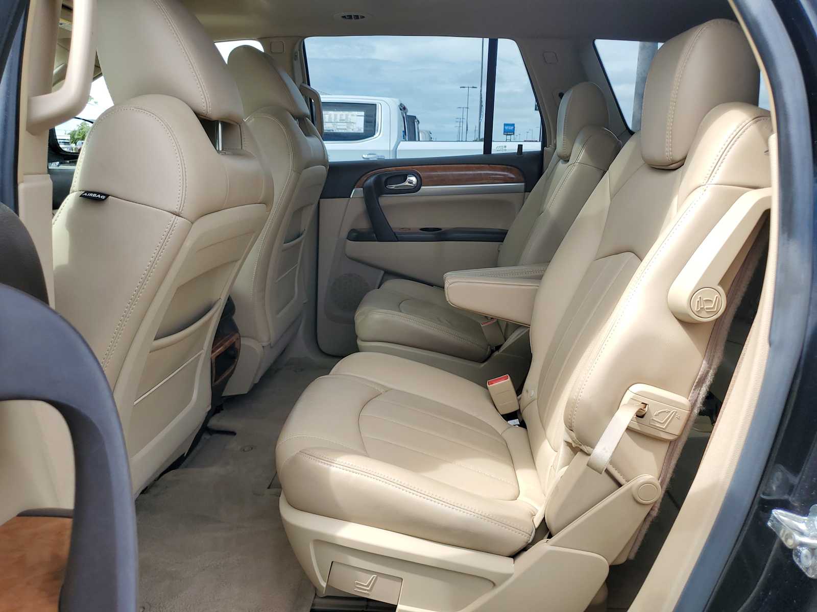2009 Buick Enclave CXL photo 14