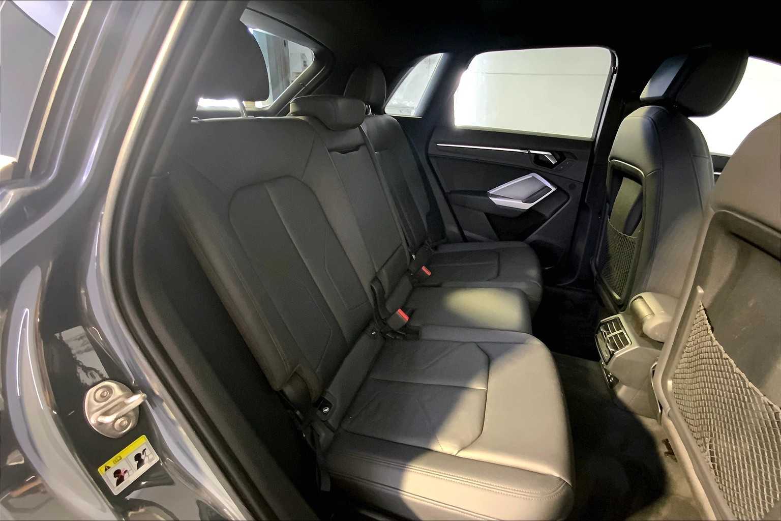 2020 Audi Q3 Premium photo 18