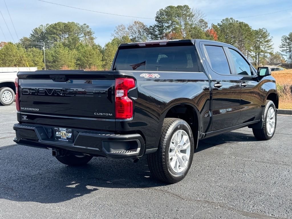 2026 Chevrolet Silverado 1500 Custom photo 3