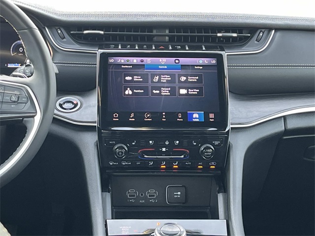 2024 Jeep Grand Cherokee Limited photo 14