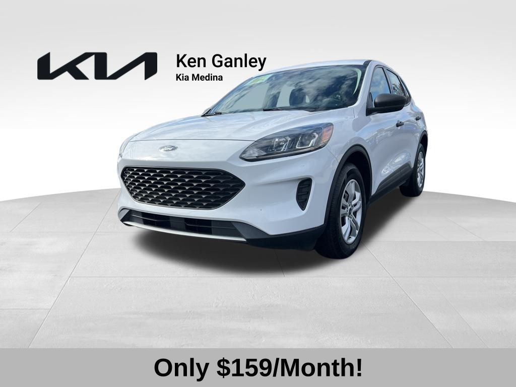 2020 Ford Escape S's photo