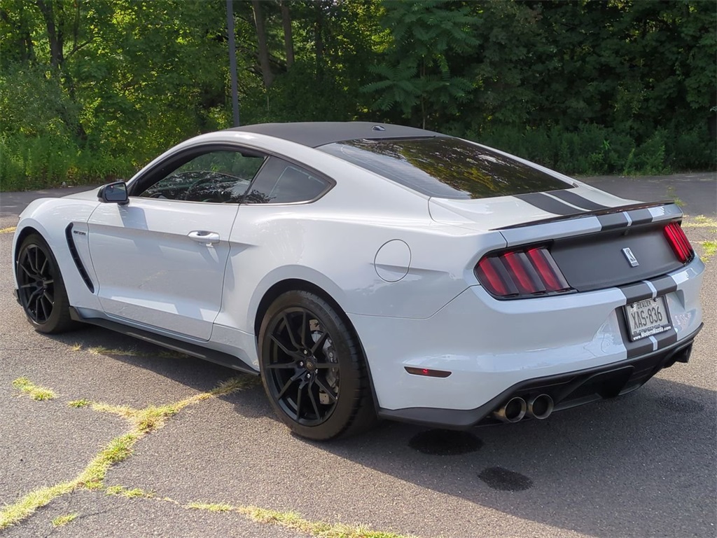 2016 Ford Mustang Shelby GT350 photo 4