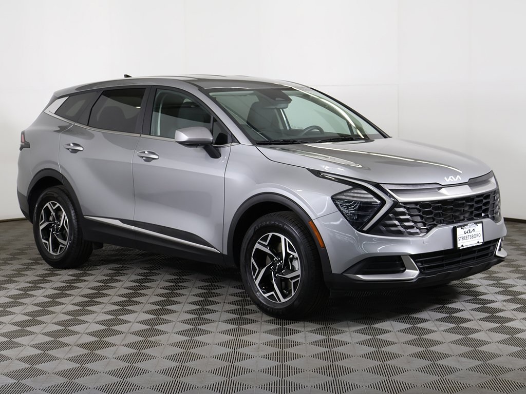 2024 Kia Sportage LX photo 2