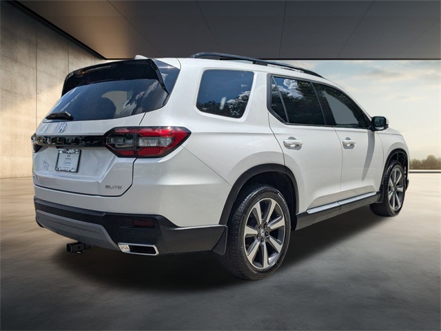 2024 Honda Pilot Elite photo 4