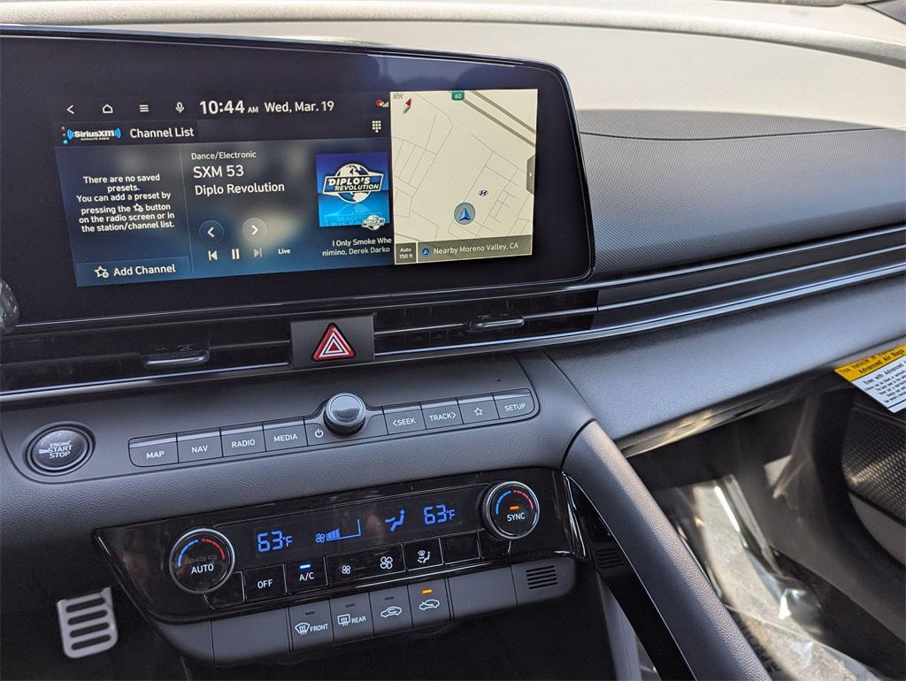 2025 Hyundai Elantra Hybrid SEL Sport photo 22