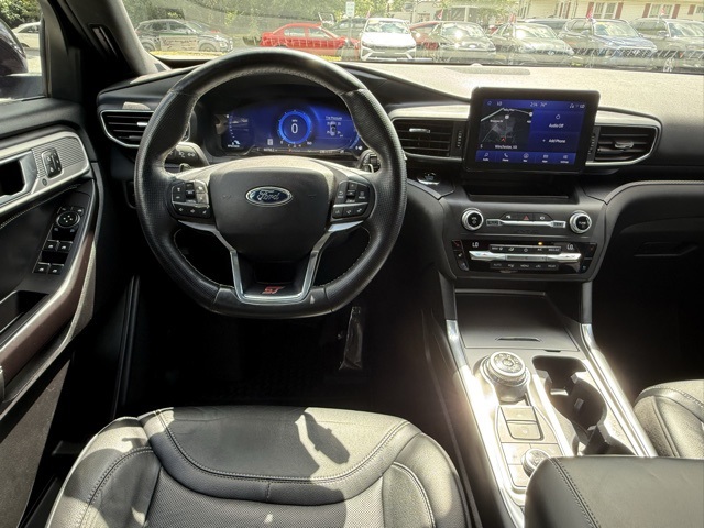 2020 Ford Explorer ST photo 22