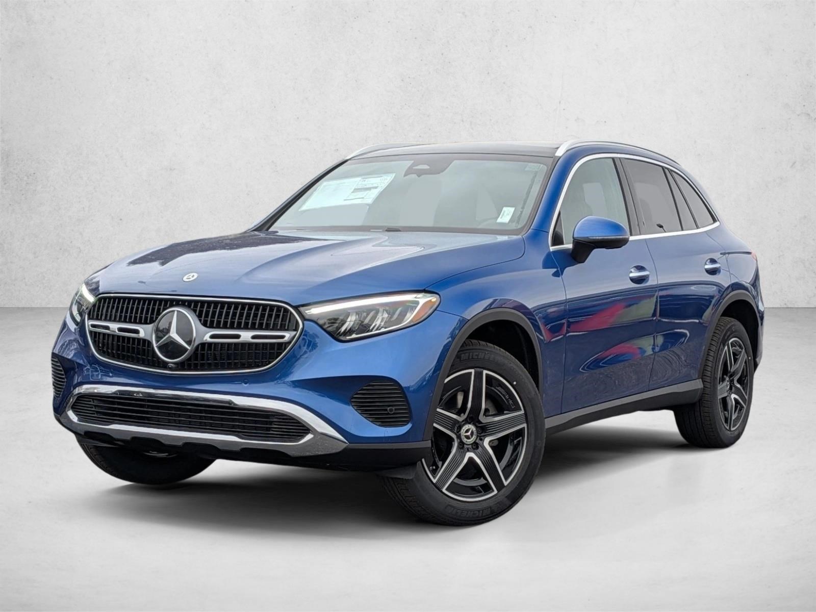 2026 Mercedes-Benz GLC Base's photo