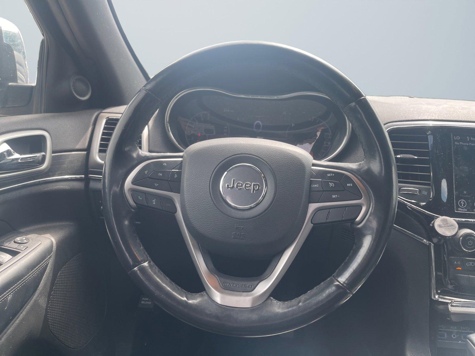 2020 Jeep Grand Cherokee Limited photo 12