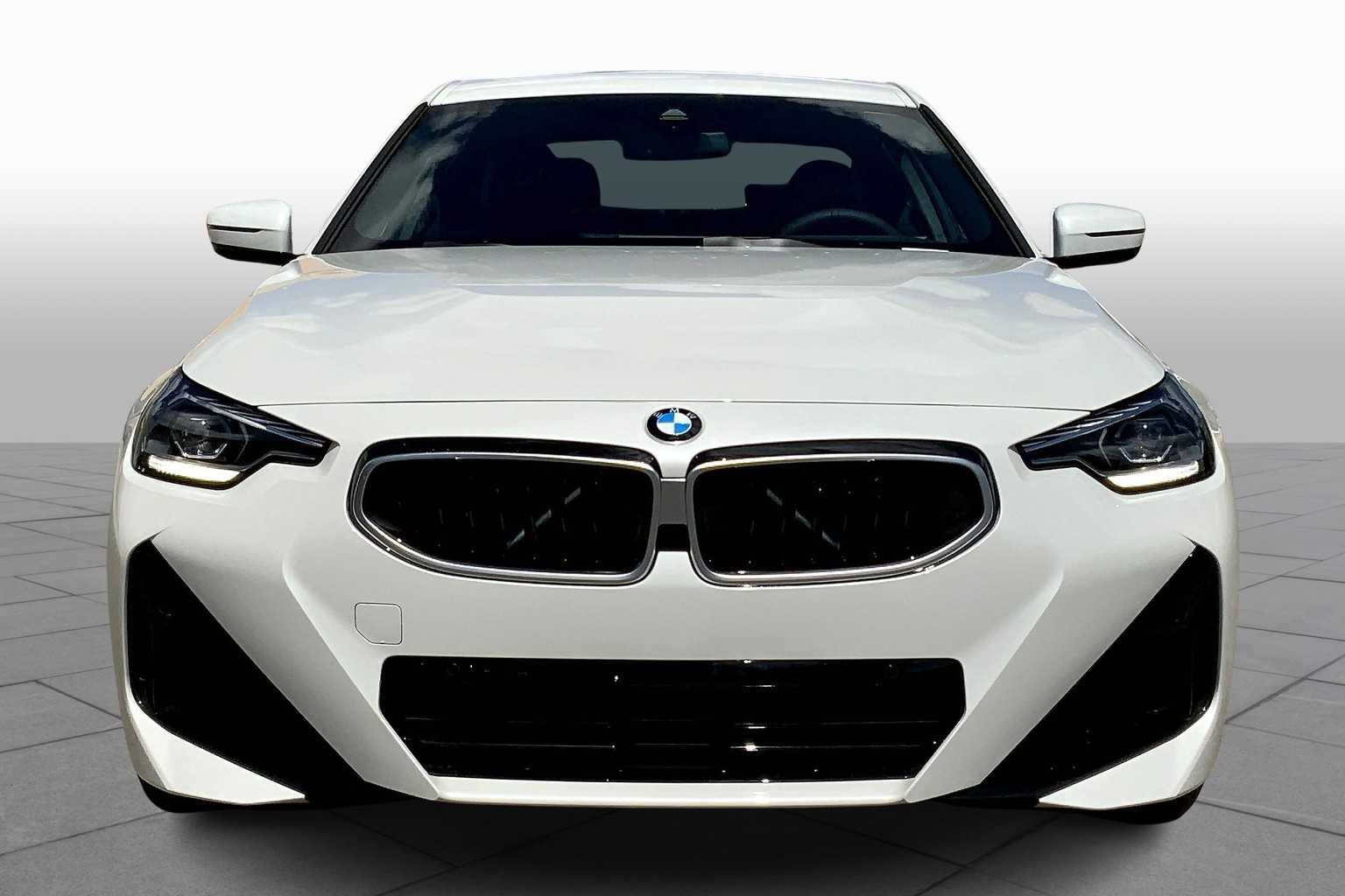 2025 Bmw 230i xDrive photo 3