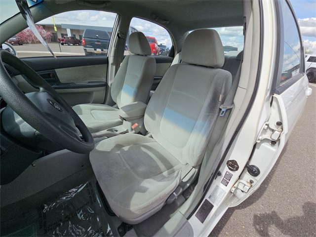 2004 Kia Spectra Base photo 5