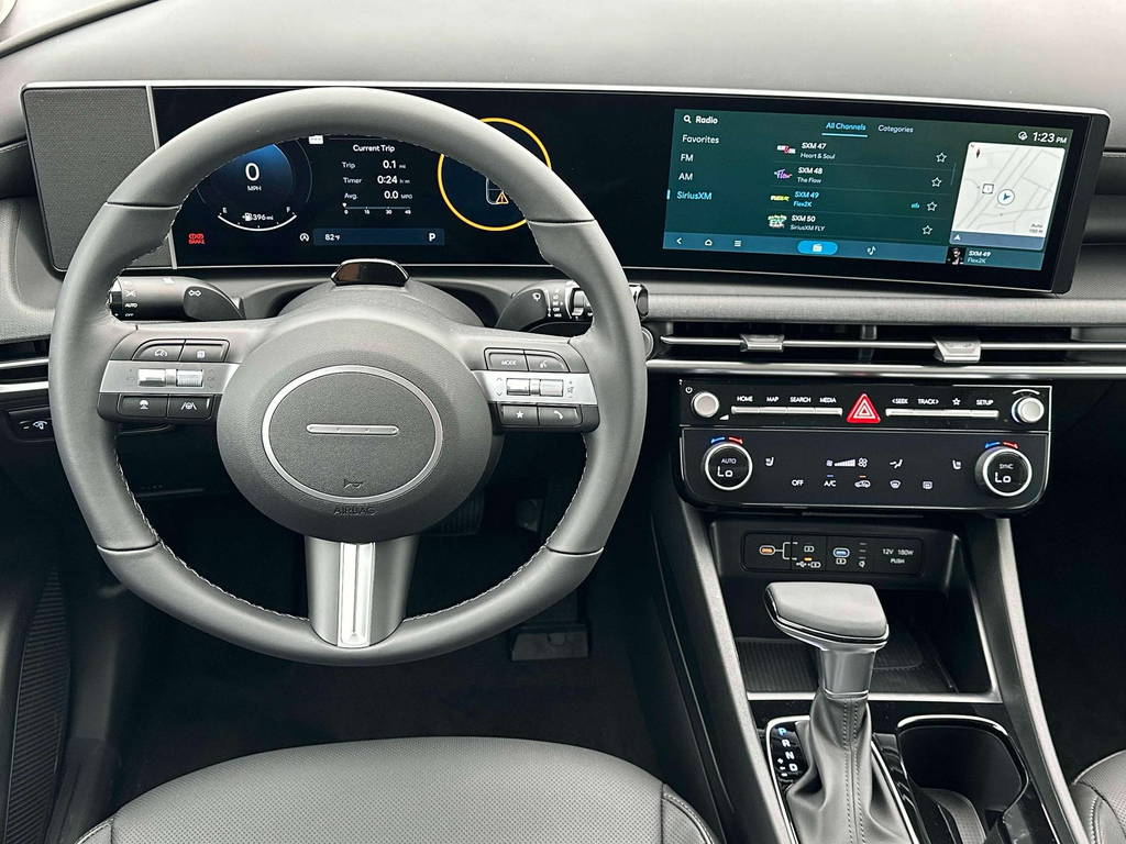 2025 Hyundai Tucson SEL Convenience photo 17