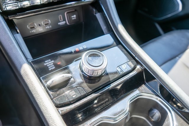2023 Jeep Cherokee 4xe photo 19