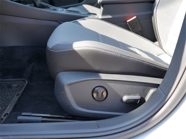 2025 Volkswagen Jetta 1.5T SE photo 14