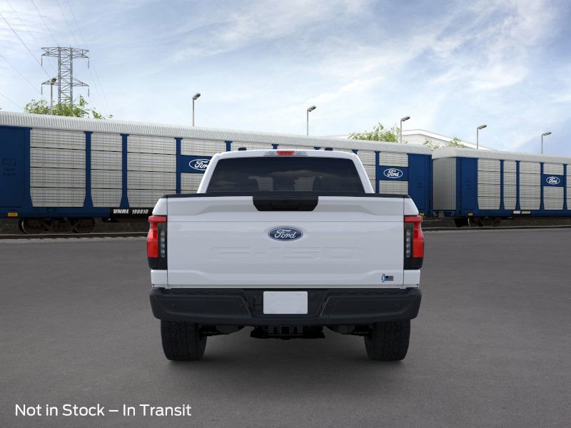 2025 Ford F-150 Lightning photo 5