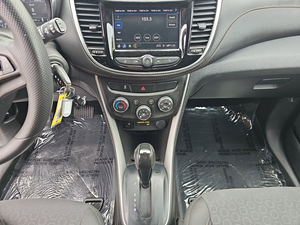 2022 Chevrolet Trax LS photo 19