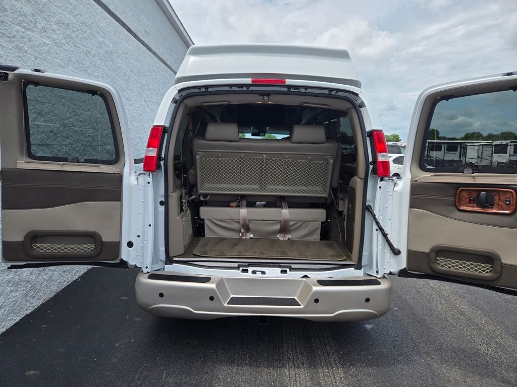 2022 Chevrolet Express Cargo photo 6