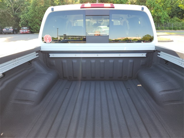 2025 Nissan Frontier SV photo 5