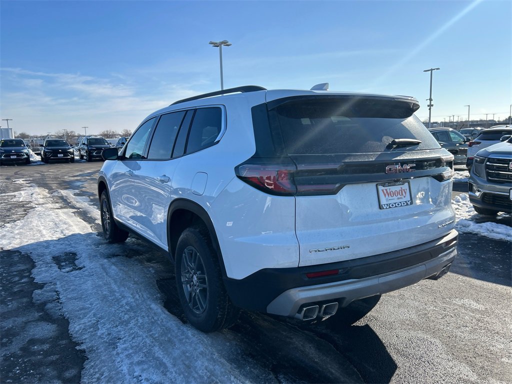 2026 GMC ACADIA - Image 5