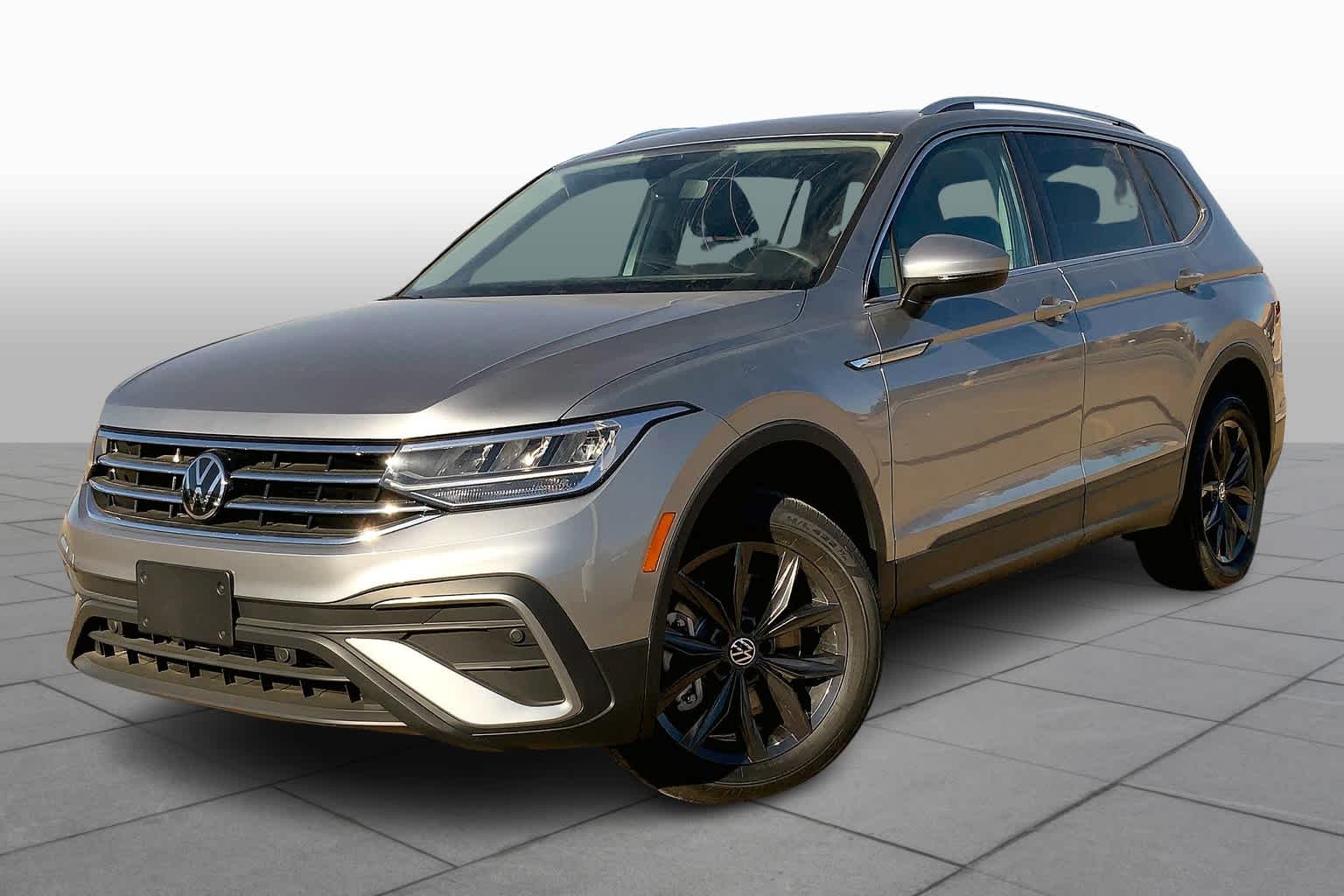 New 2024 Volkswagen Tiguan Sport Utility in Lubbock RM036791 Gene