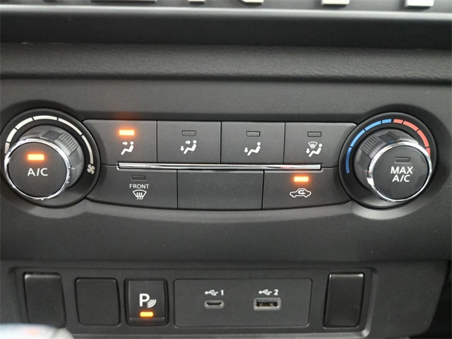 2026 Nissan Frontier Crew Cab SV photo 6