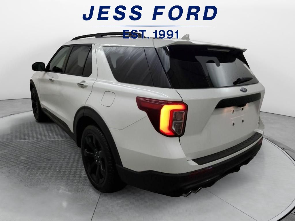 2024 Ford Explorer ST photo 3