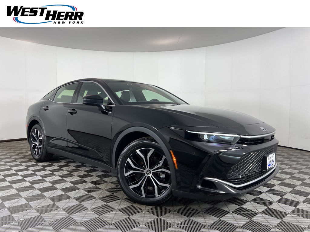 2024 Toyota Crown XLE's photo