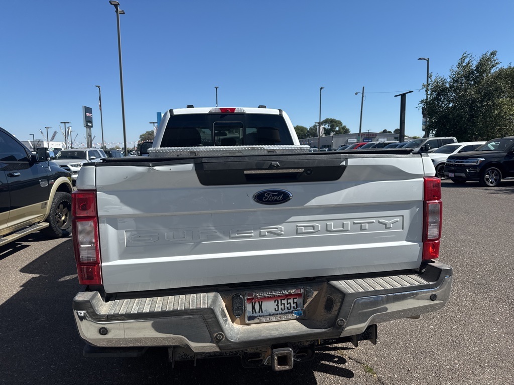 2022 Ford F-350 Lariat photo 6