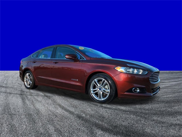 2015 Ford Fusion Hybrid Titanium photo 2