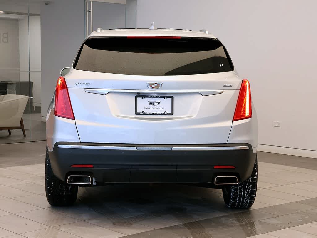 2019 Cadillac XT5 Luxury photo 3