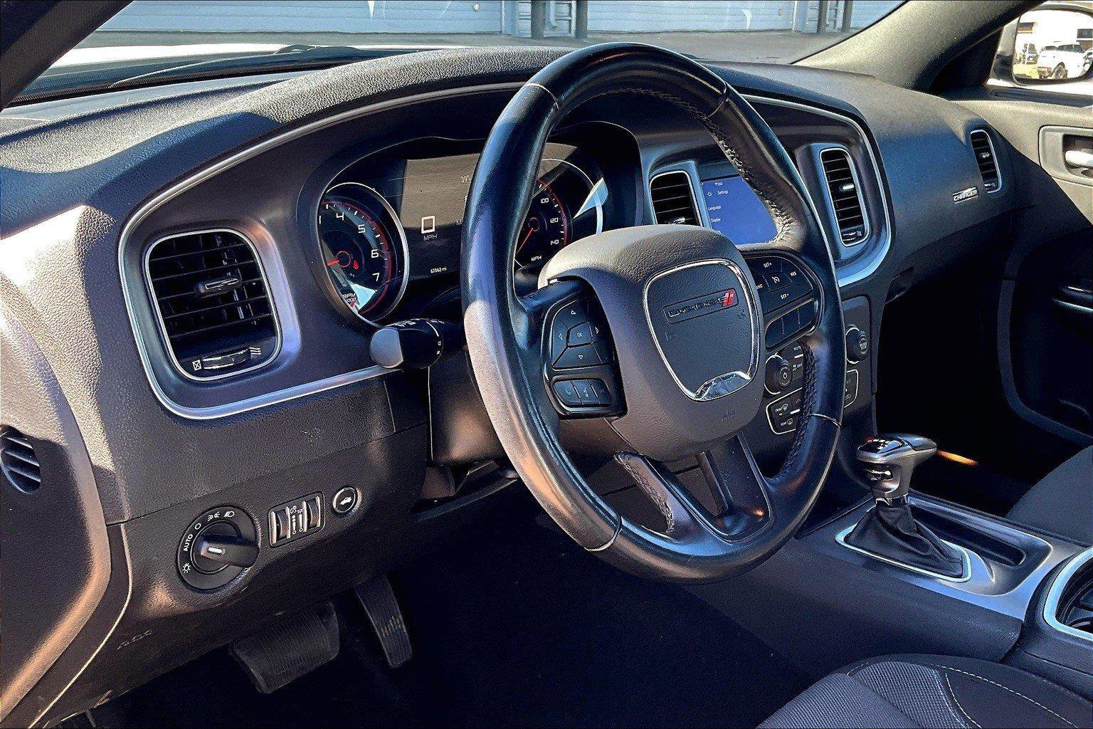 2022 Dodge Charger SXT photo 15