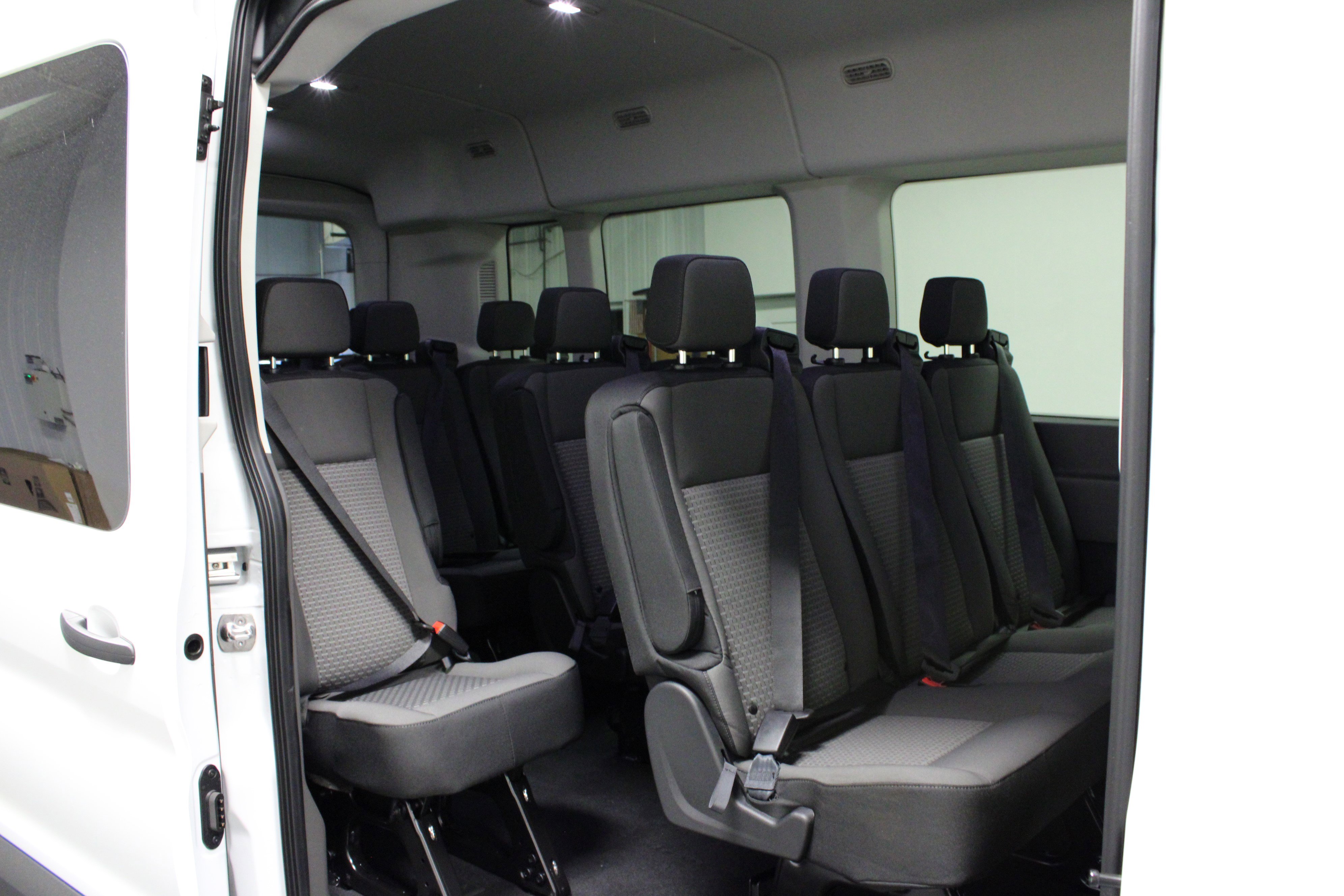 2025 Ford Transit Passenger XLT photo 12