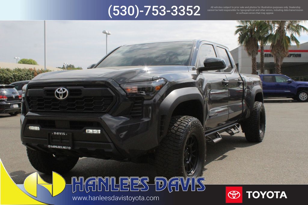 2025 Toyota Tacoma TRD Off-Road photo 3
