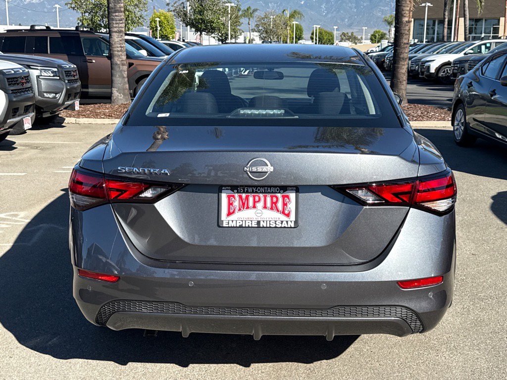 2025 Nissan Sentra S photo 4