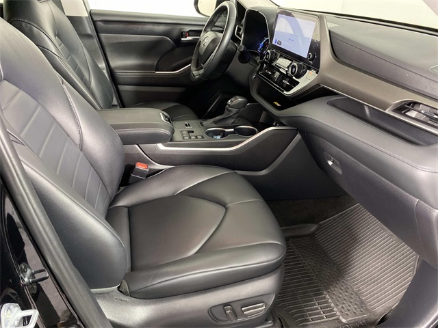 2023 Toyota Highlander Hybrid XLE photo 8