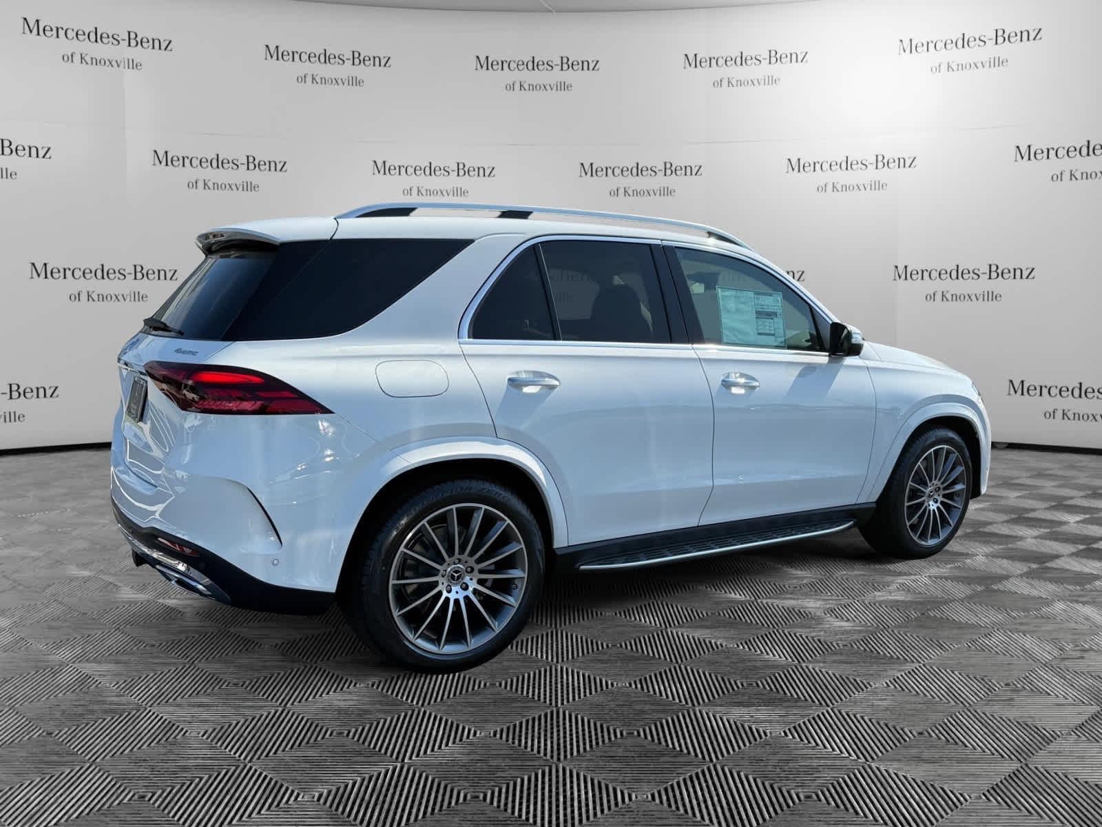 2026 Mercedes Benz GLE 450 4MATIC photo 4