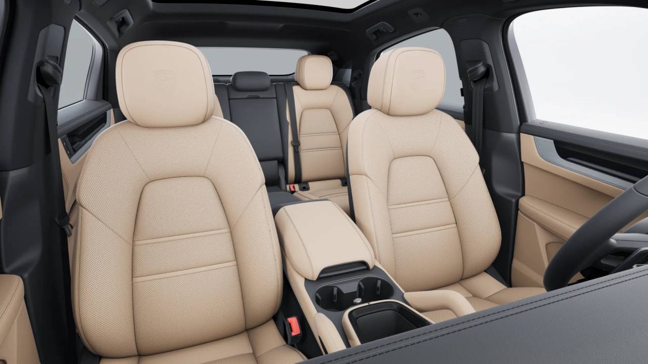 2025 Porsche Cayenne S E-Hybrid Coupe photo 11