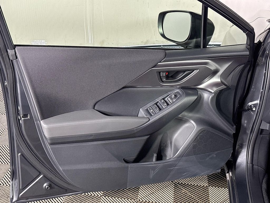 2025 Subaru Impreza Base photo 10