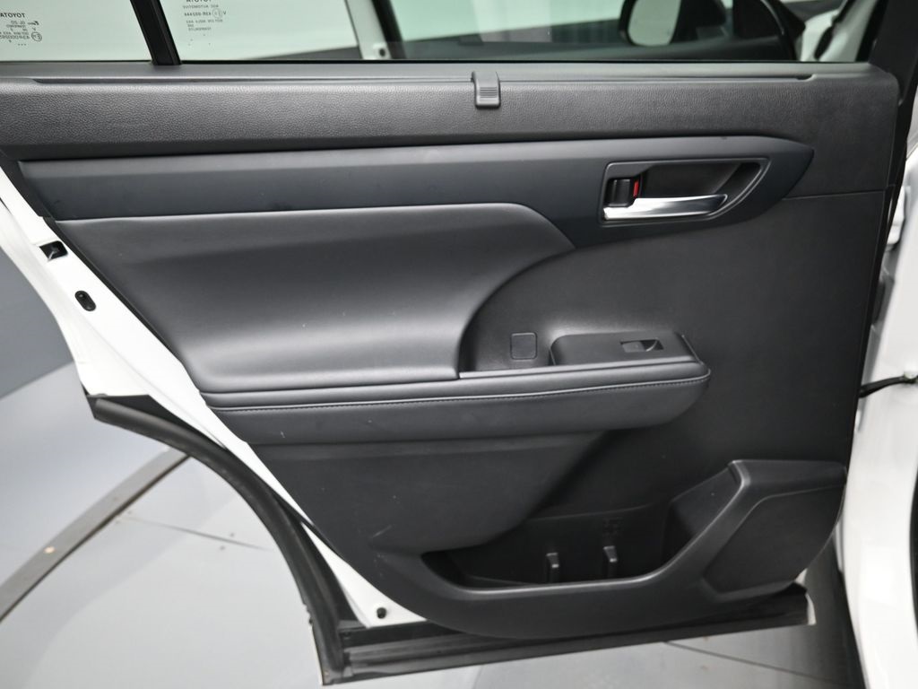 2022 Toyota Highlander XSE photo 26