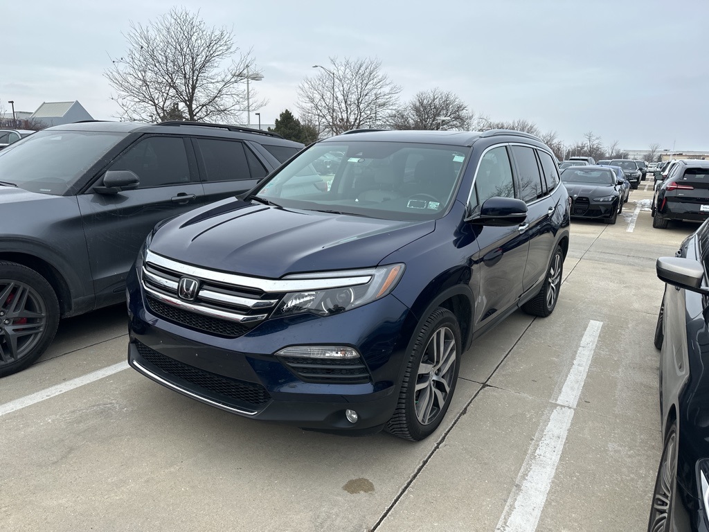 2016 Honda Pilot Touring's photo