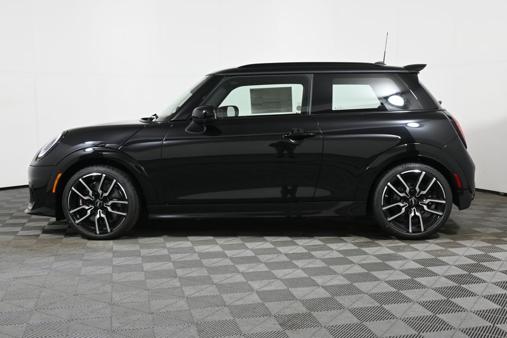 2026 Mini Cooper 2 Door Hardtop S Iconic photo 2