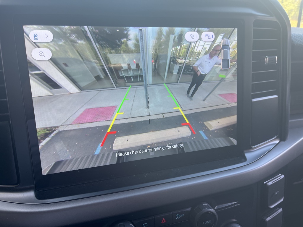 2025 Ford F-150 XL photo 4