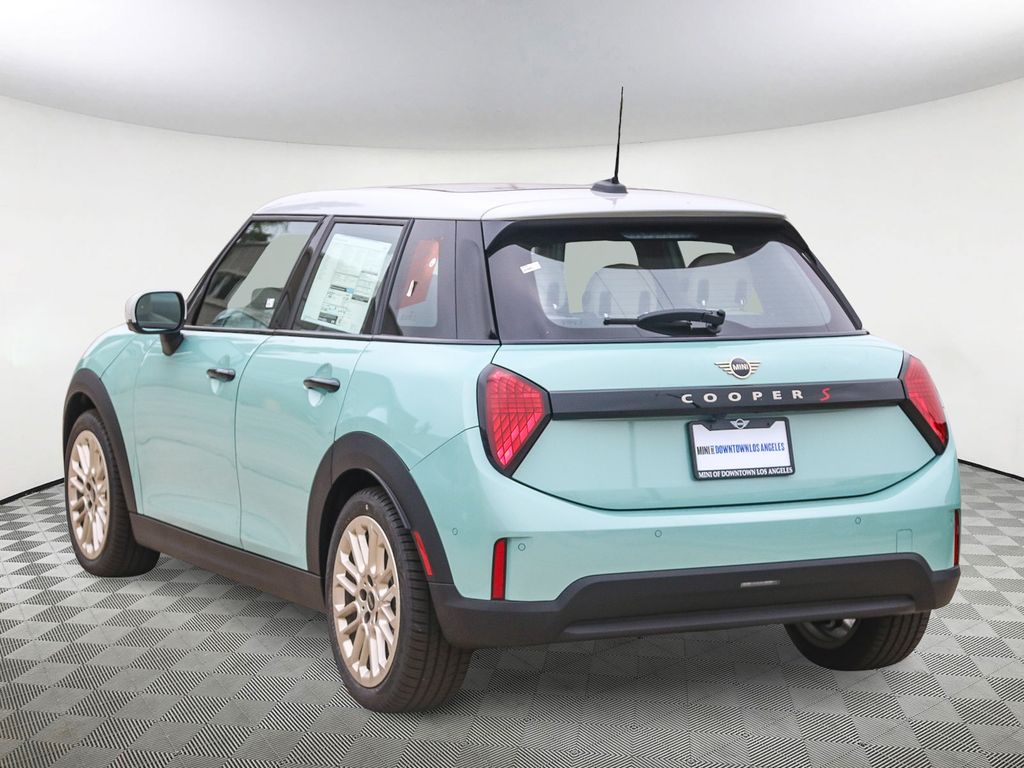 2026 Mini Cooper 4 Door Hardtop S Iconic photo 6