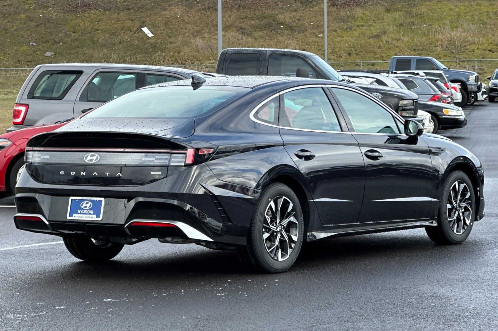 2025 Hyundai Sonata SEL photo 3