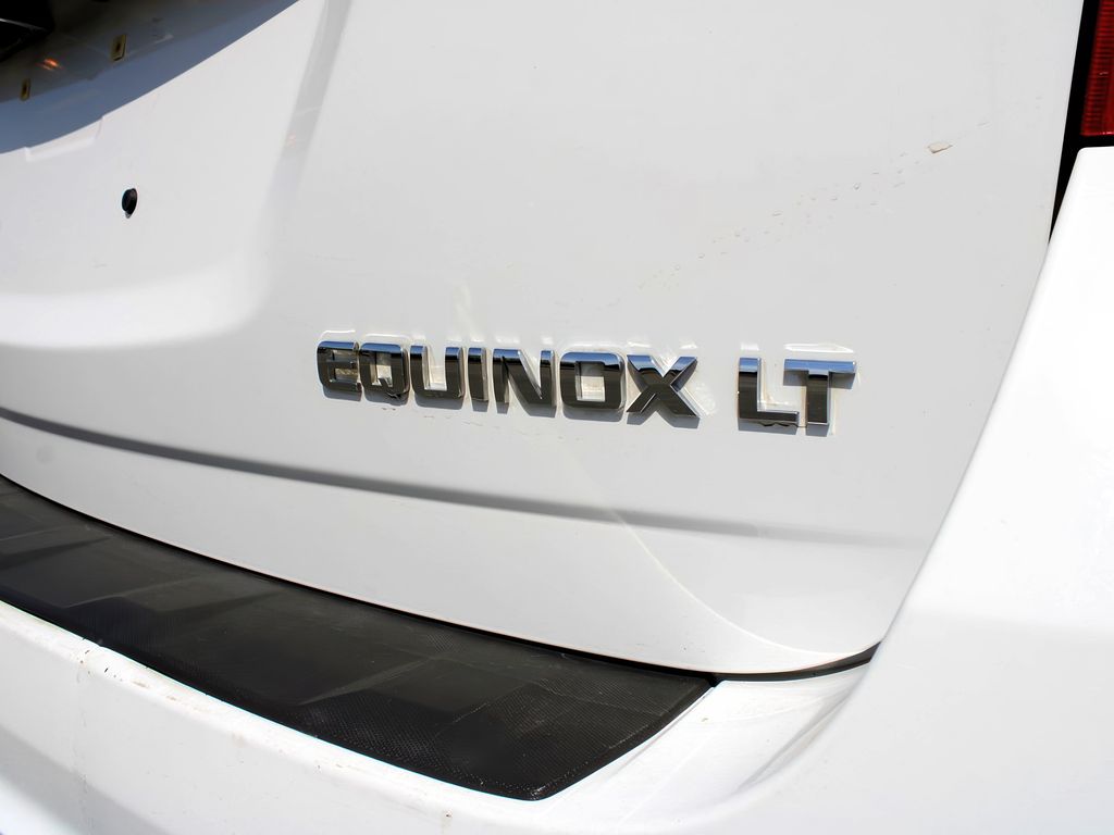 2011 Chevrolet Equinox photo 28