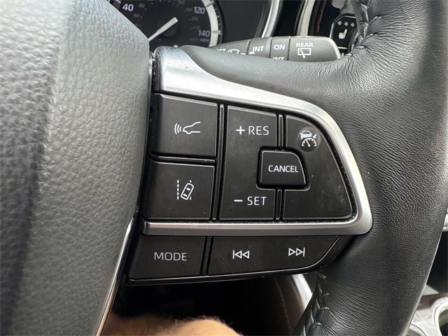2020 Toyota Highlander Limited photo 30