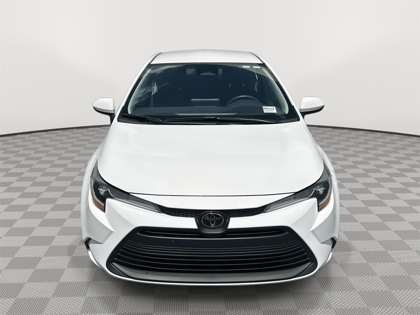 Used 2024 Toyota Corolla LE with VIN 5YFB4MDE8RP177148 for sale in Northfield, Minnesota