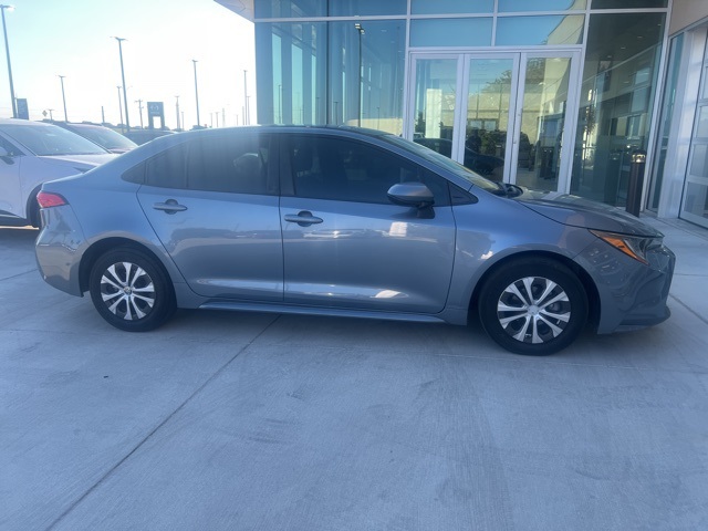 2022 Toyota Corolla Hybrid LE photo 14