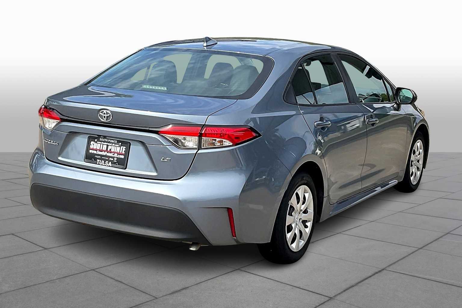2024 Toyota Corolla LE photo 12